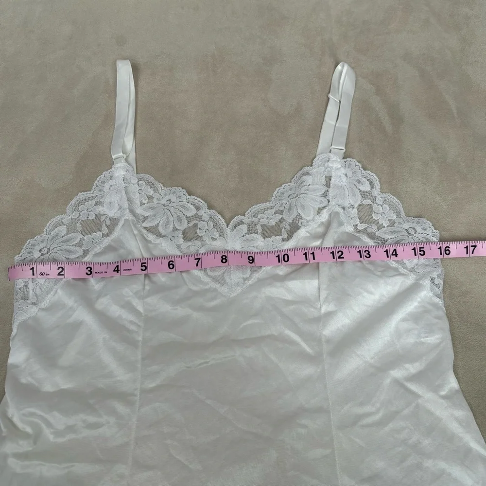 Vintage Lorraine‎ Chemise Lingerie Top Size 38 White Lace Trim Adjustable Straps